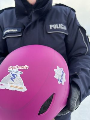 Policjant z balonem