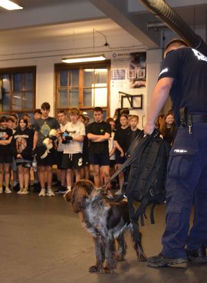 Policjanci spotkali się z dziećmi i młodzieżą