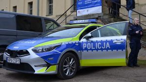 spotkanie policjantów z uczniami liceum