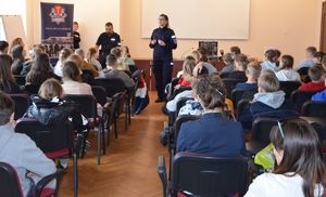 Policjanci na Pomorskim Tygodniu Edukacji Prawnej