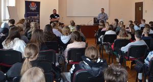Policjanci na Pomorskim Tygodniu Edukacji Prawnej