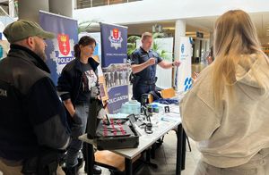 Policjanci na spotkaniu ze studentami