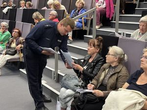 Debata z seniorami