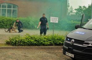 Policjanci na festynie