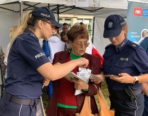 Policjanci na pikniku