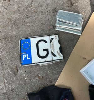 Zabezpieczona tablica rejestracyjna