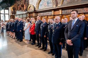 uroczysta zbiórka święto policji