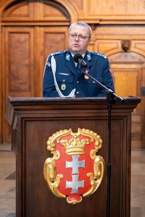 uroczysta zbiórka święto policji