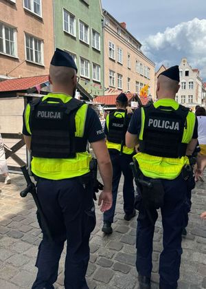 Policjanci patrolują rejon jarmarku św.Dominika