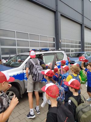 Policjanci na spotkaniu z dziećmi