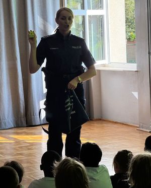 Policjanci spotkali się z uczniami