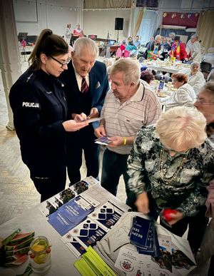 Policjanci na spotkaniu