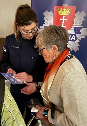 Policjanci na spotkaniu