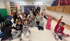 Spotkania policjantów z dziećmi i młodzieżą