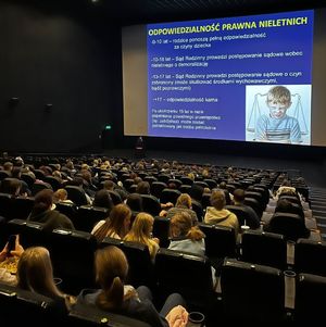 Spotkania policjantów z dziećmi i młodzieżą