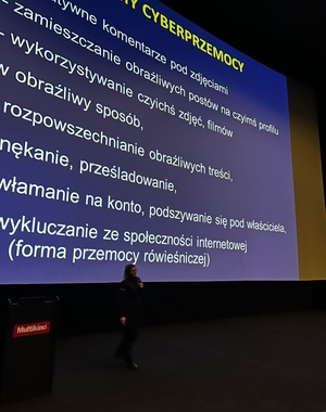 Spotkania policjantów z dziećmi i młodzieżą