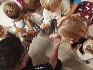Policjanci na spotkaniu z dziećmi
