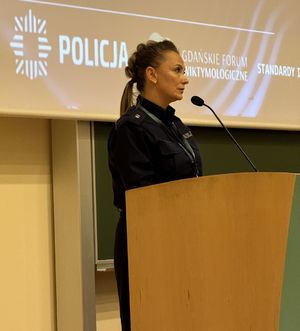Policjanci na konferencji
