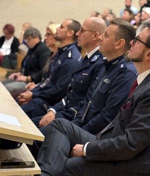 Policjanci na konferencji