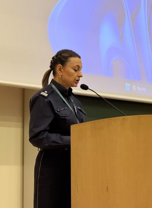 Policjanci na konferencji