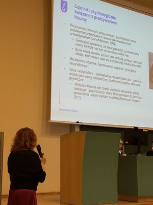 Policjanci na konferencji