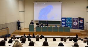 Policjanci na konferencji