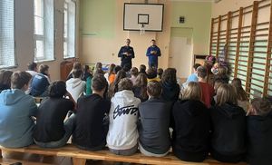 Spotkania policjantów z dziećmi i młodzieżą