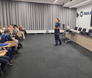 Spotkania policjantów z dziećmi i młodzieżą