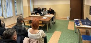 Policjanci na spotkaniu ze studentami