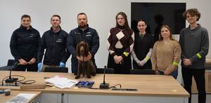 Policjanci na spotkaniu ze studentami