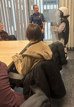 Policjanci na spotkaniach z dziećmi i młodzieżą