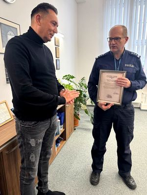 Wręczenie podziękowania