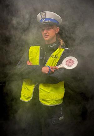 Policjantka ruchu drogowego