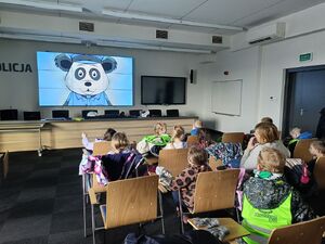 Spotkanie dzieci z policjantami